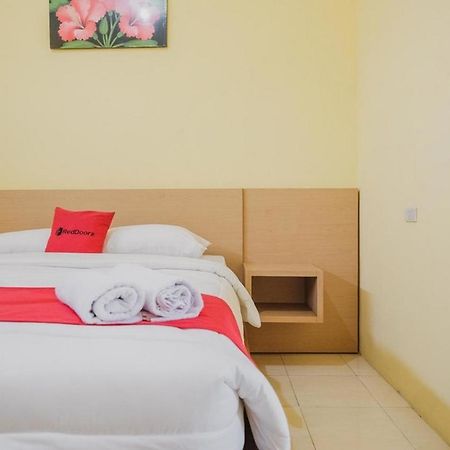 RedDoorz near RS Imanuel Lampung Hotel Bandar Lampung Bagian luar foto