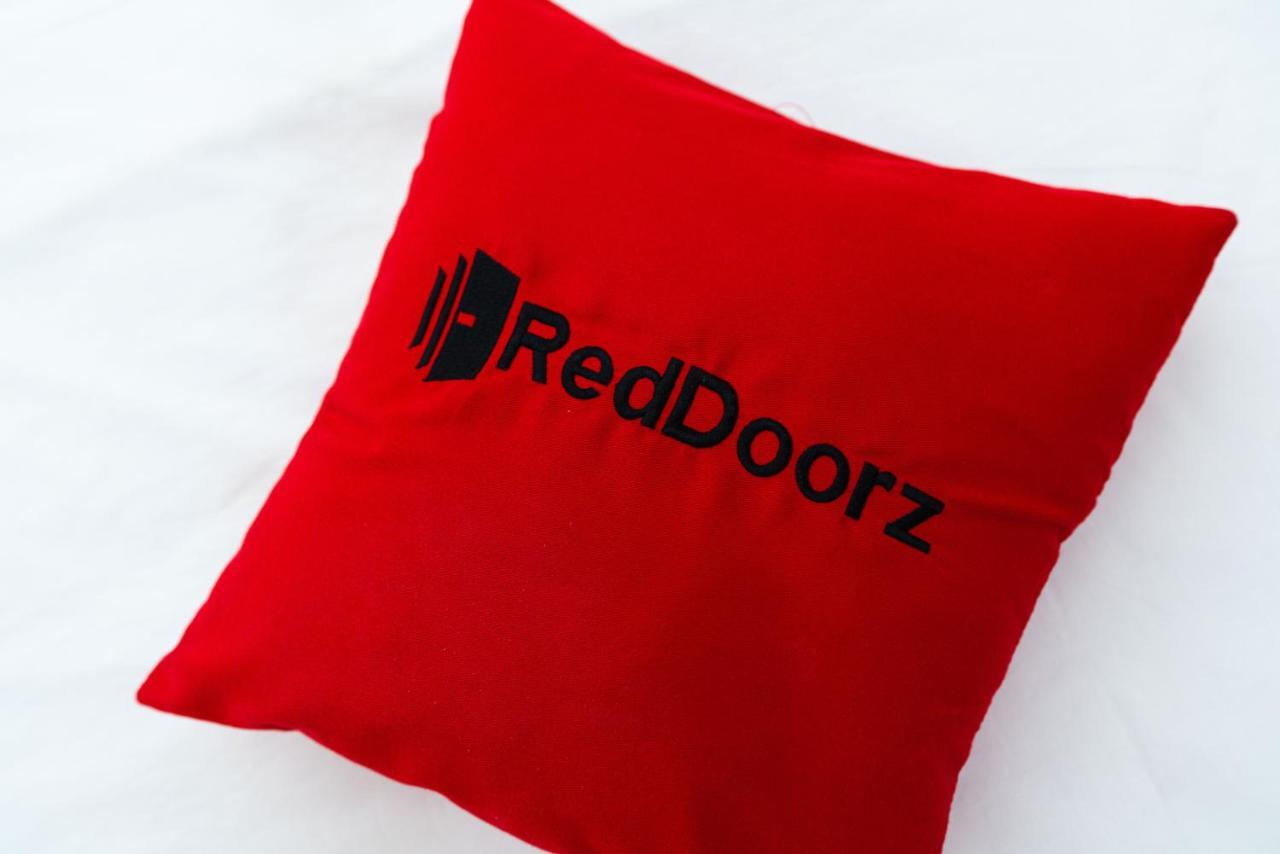RedDoorz near RS Imanuel Lampung Hotel Bandar Lampung Bagian luar foto