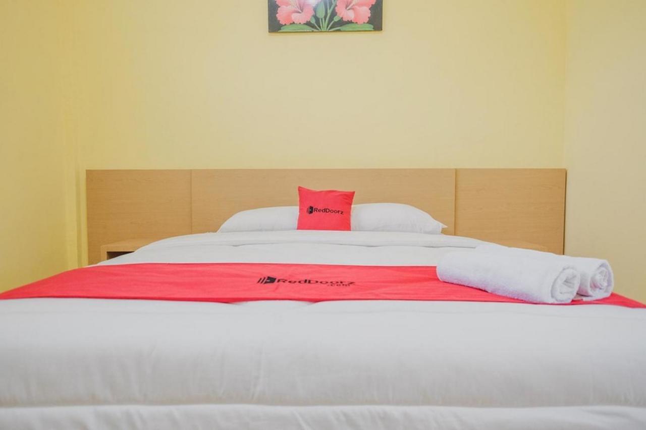 RedDoorz near RS Imanuel Lampung Hotel Bandar Lampung Bagian luar foto